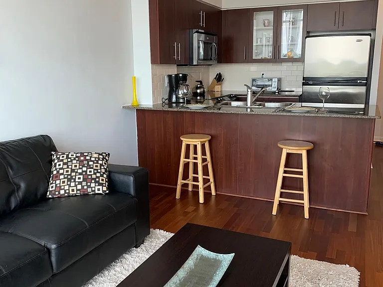 15 Windermere Ave #1803 — Photo 7