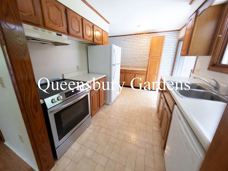 15 Angel Ln — Photo 8