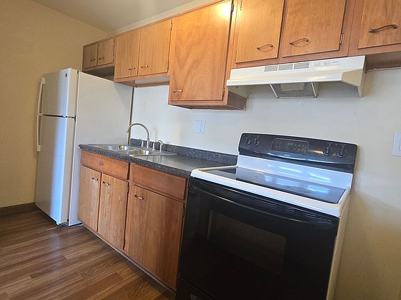 2nd image of 1814 N Main St APT 204