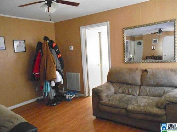 3rd image of 28 Cottonwood Dr