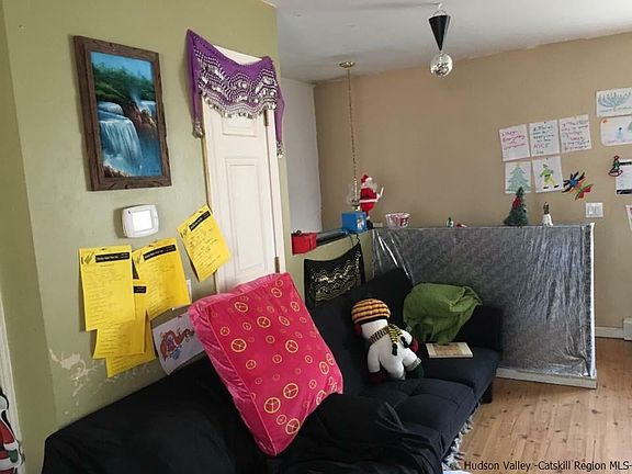 3rd image of 26 Grove St