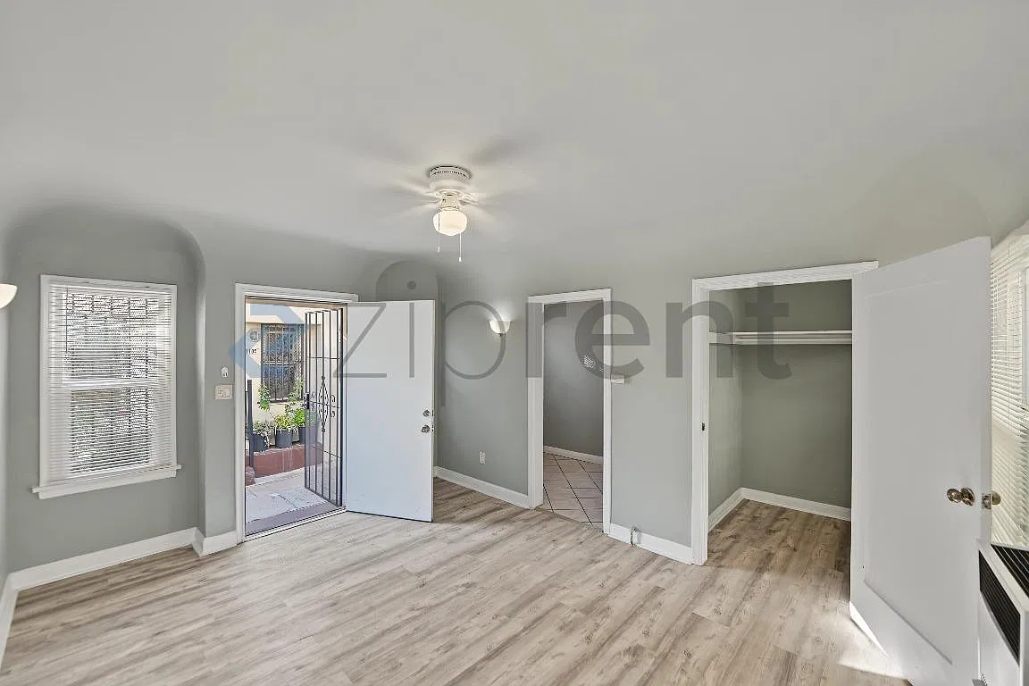 1 bed, 700 sqft, $2,100 — Photo 3