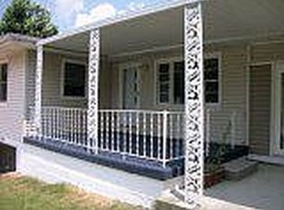 8 Spring Dr, Huntington, WV 25705