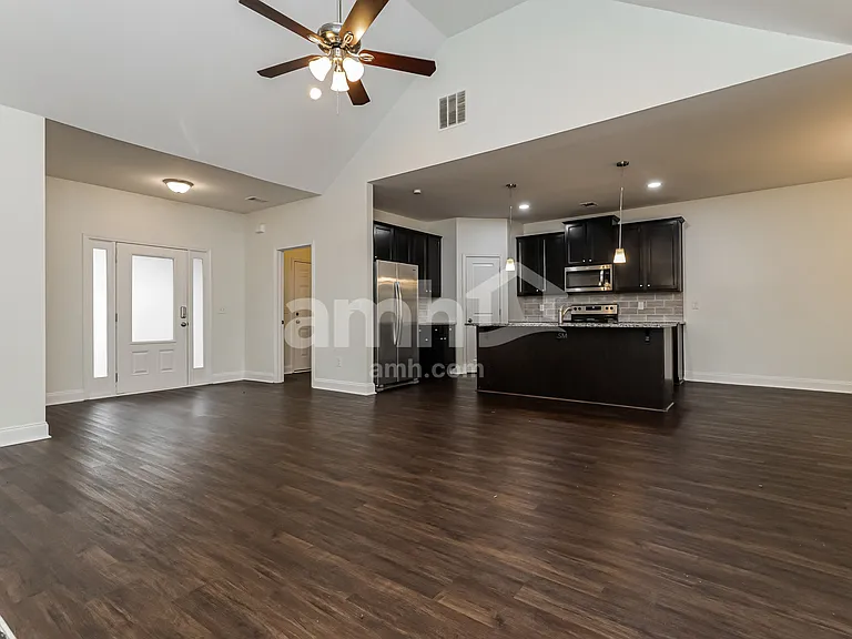 121 Coulter Woods Dr — Photo 10