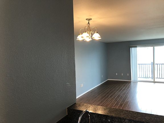3rd image of 1010 N J St APT 6