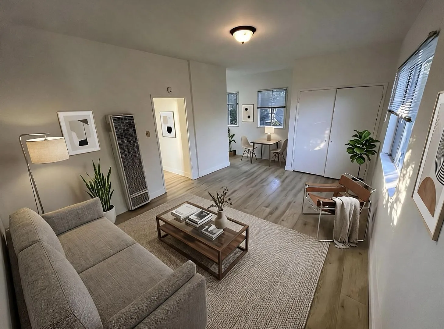 360 Palm Ave — Photo 1