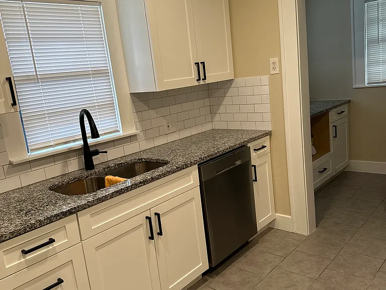 3435 Gordon Ave — Photo 39