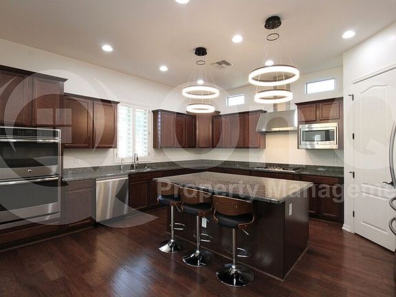 3rd image of 4080 S Pearl Dr