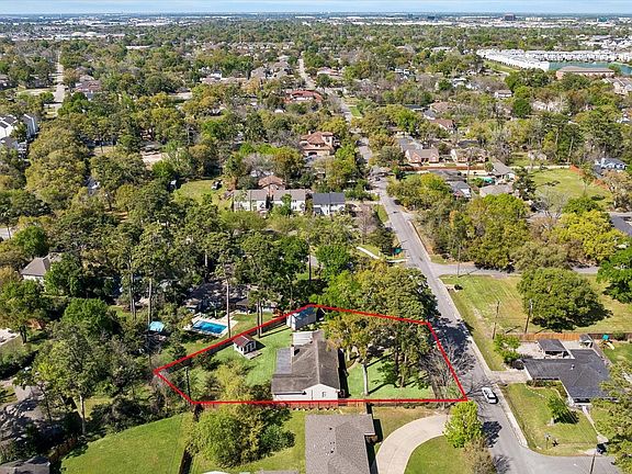 2nd image of 1829 Campbell Rd