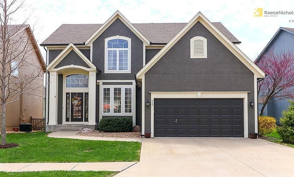 1st image of 117 NE Hidden Meadow Ln