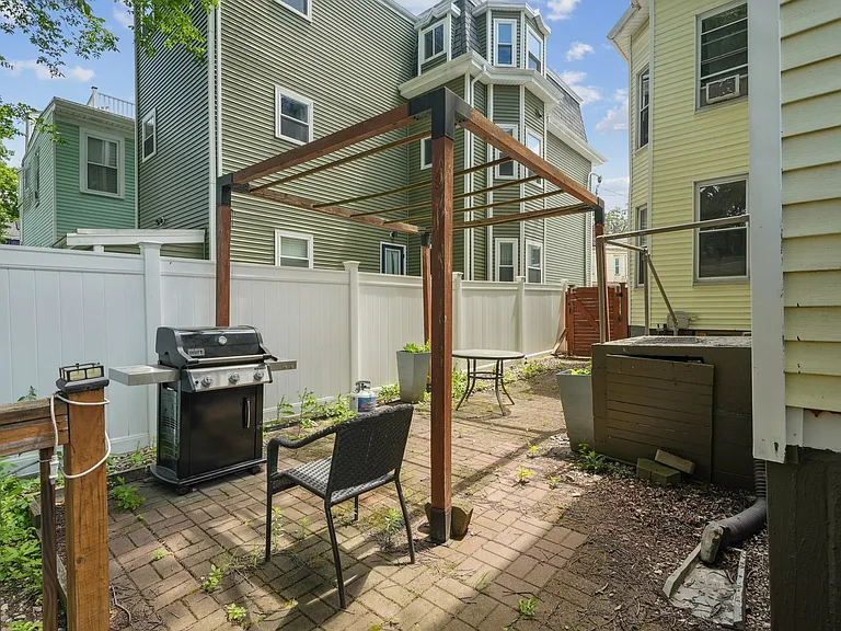67 Concord Ave #1 — Photo 13