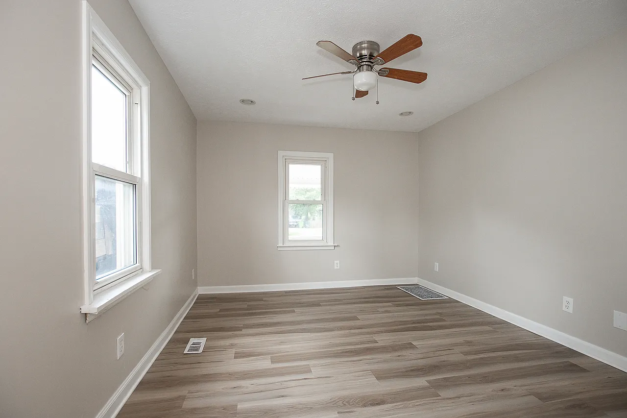 2 bed, 950 sqft, $1,250 — Photo 4