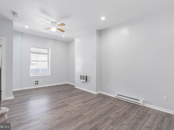 4th image of 218 N Alden St