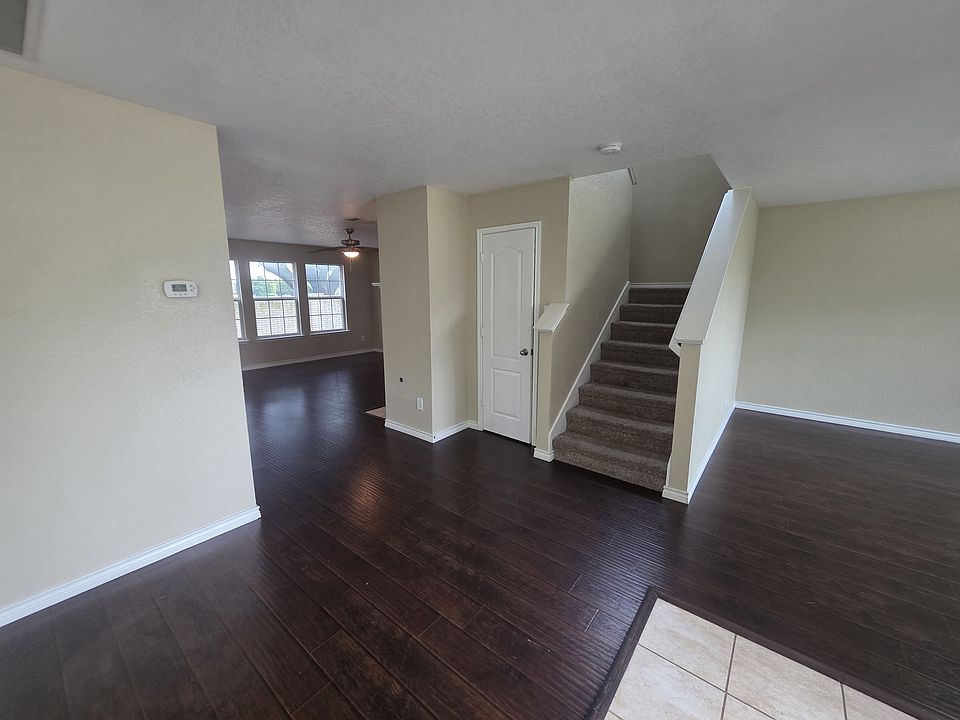 1st image of 4207 Bayside Ct