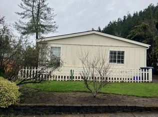 5924 Jessica Ln, Springfield, OR 97478