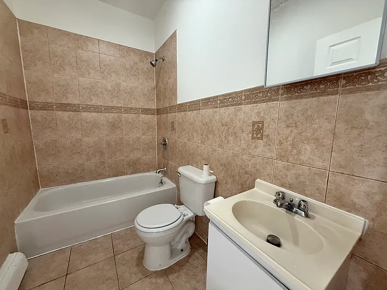 492 Kosciuszko St #2 — Photo 17
