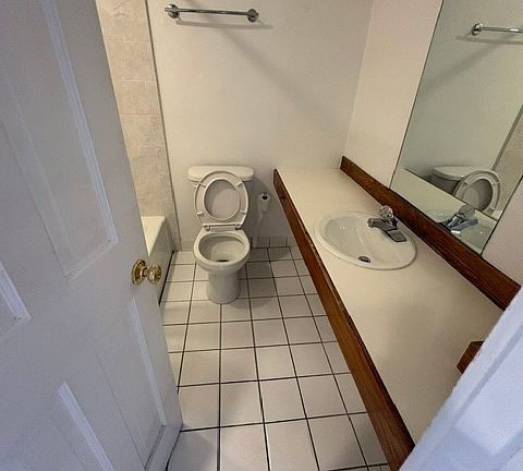 5th image of 523 Columbus Ave APT B