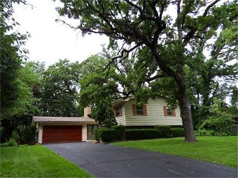 1st image of 1050 Woodcliff Dr