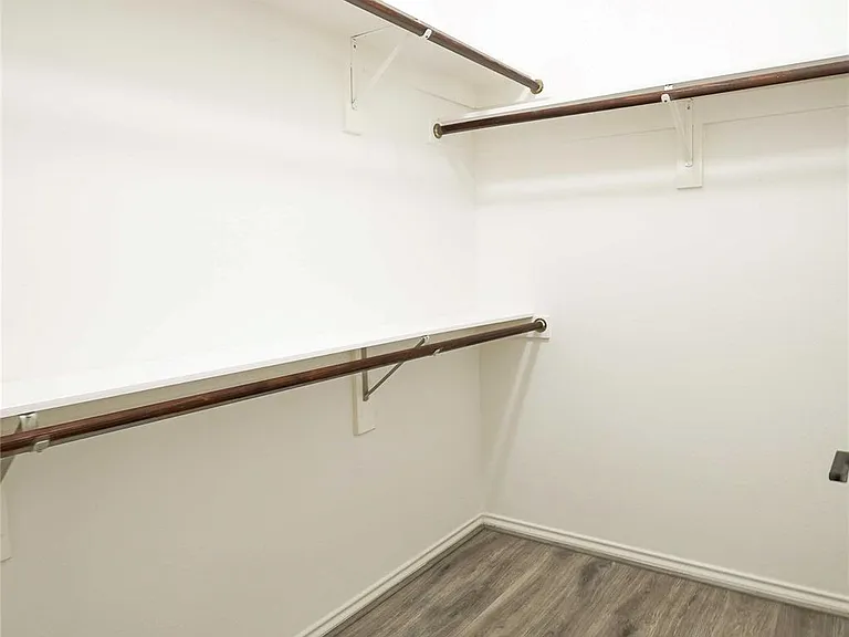 2137 Goliad Cir — Photo 17