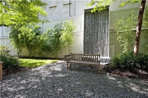 Sold by Isaacs Ganz Real Estate | media 20
