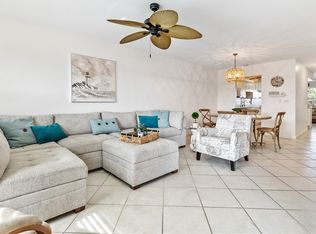 4417 Country Club Blvd APT B6, Cape Coral, FL 33904