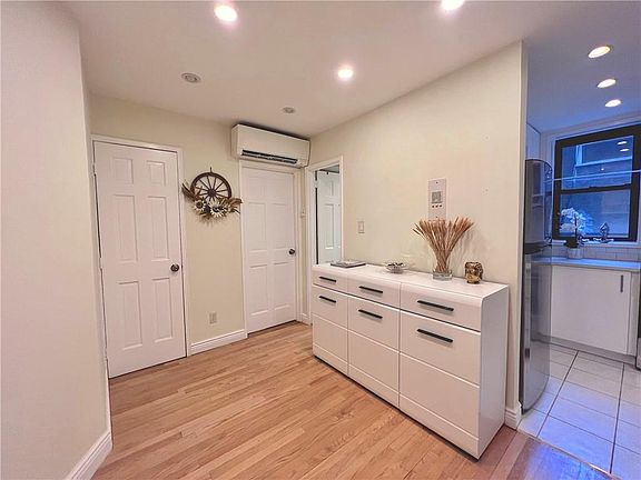 5th image of 2680 E 19th St APT 1F