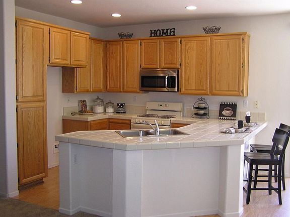 4th image of 3060 Hawaii Ct