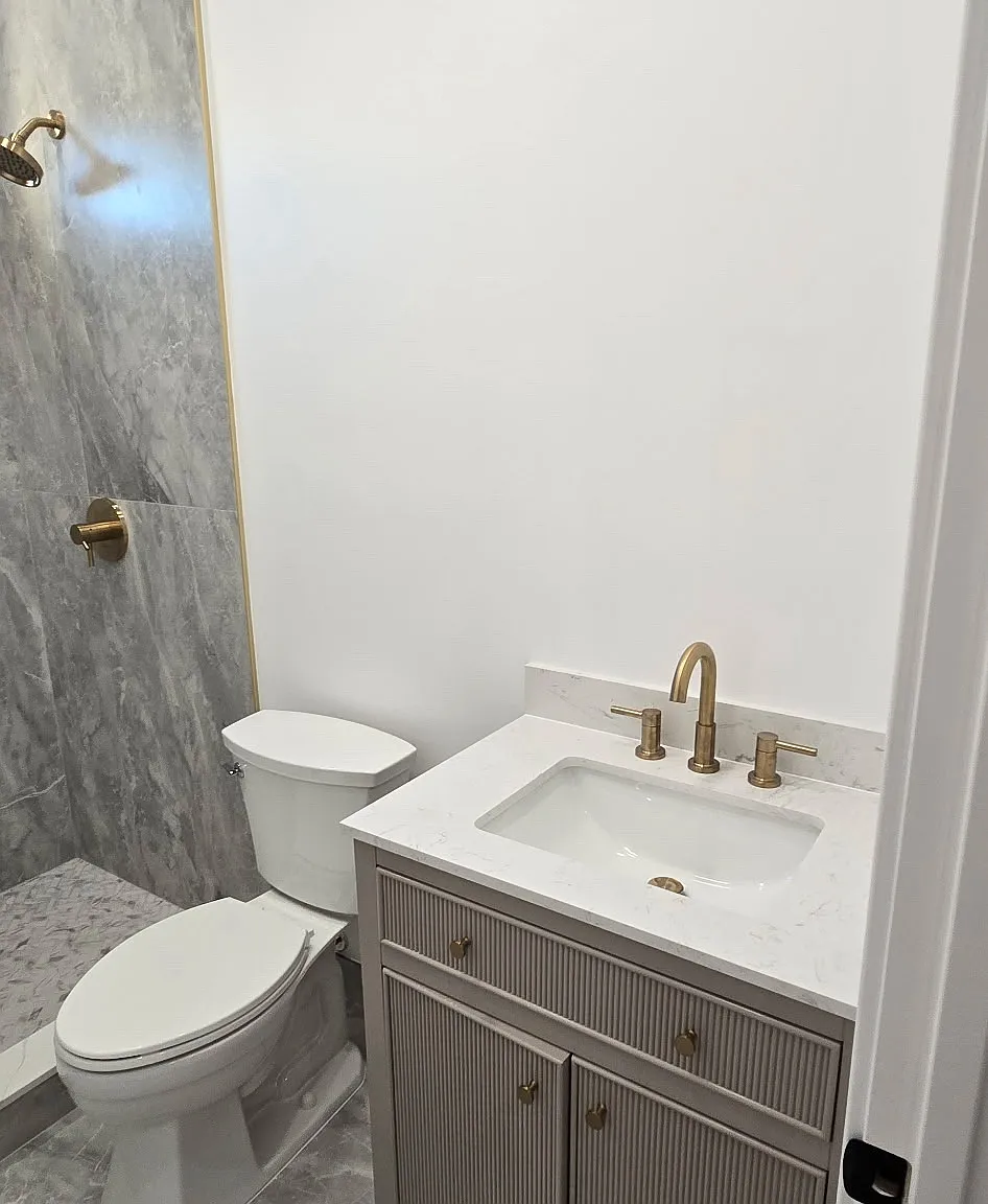 Studio, 450 sqft, $1,595 — Photo 2