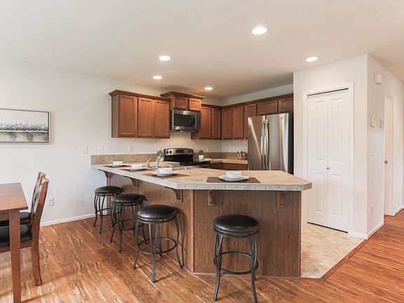 4th image of 24030 SE 262nd Pl