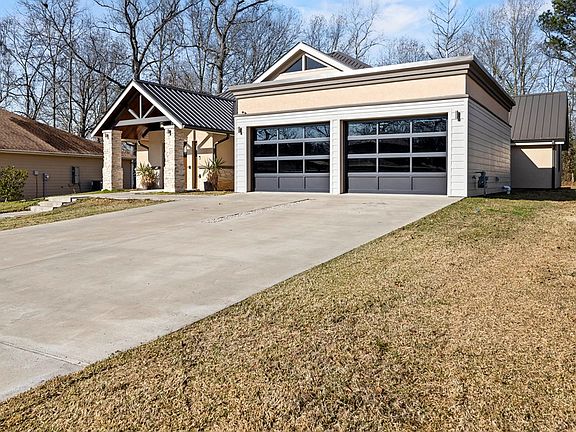 3rd image of 206 Oak Meadow Ln