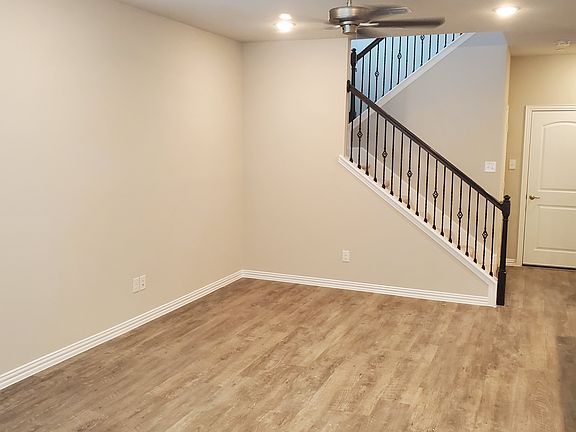 4th image of 2928 Bluets Dr