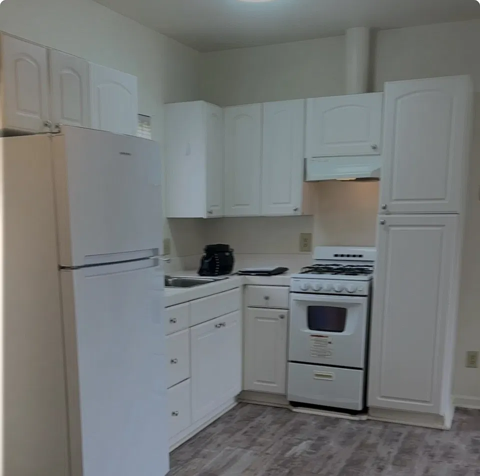 53 W Center St — Photo 2