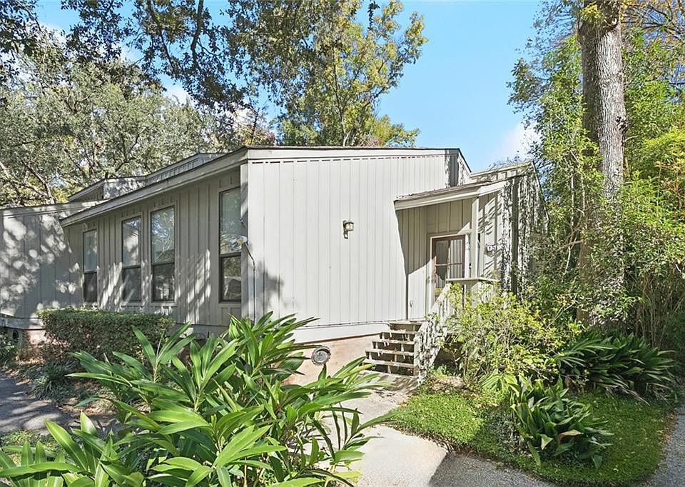 1st image of 640 Tete Lours Dr APT 15