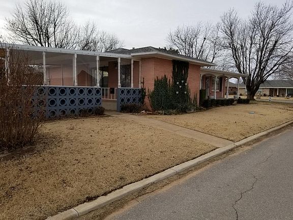 2nd image of 325 W Blake St