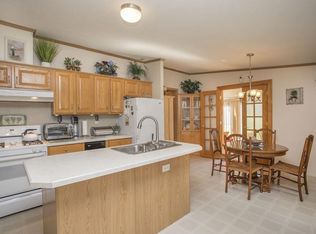 174 Wesley Cir, Middleboro, MA 02346