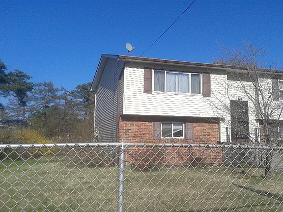 2nd image of 39 S 29th St
