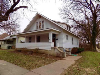 122 W Lincoln St, Lyons, KS, 67554