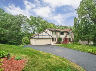 13112 Penn Ave S, Burnsville, MN 55337