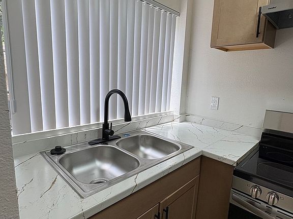 2nd image of 7507 Woodman Ave #2