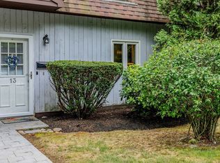 20 Lawrence Rd APT 13, Rowley, MA 01969