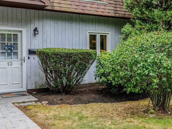 20 Lawrence Rd APT 13, Rowley, MA 01969