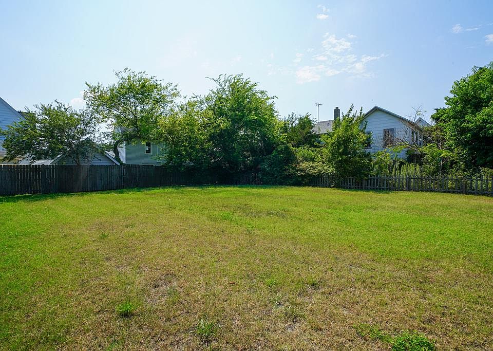 1st image of LOT 6 East St