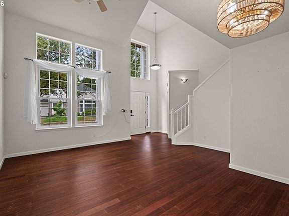 4th image of 10923 SW Parkview Dr