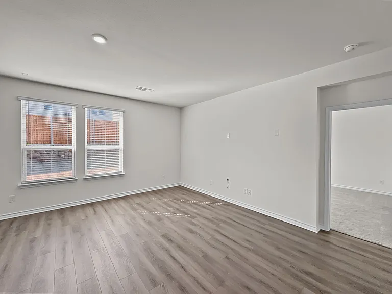 664 Jupe Way — Photo 16