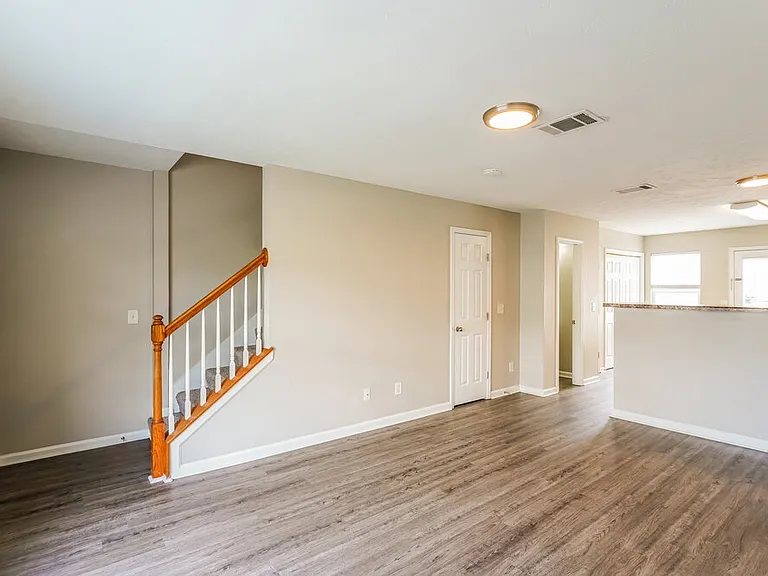 8033 Logan Dr — Photo 4