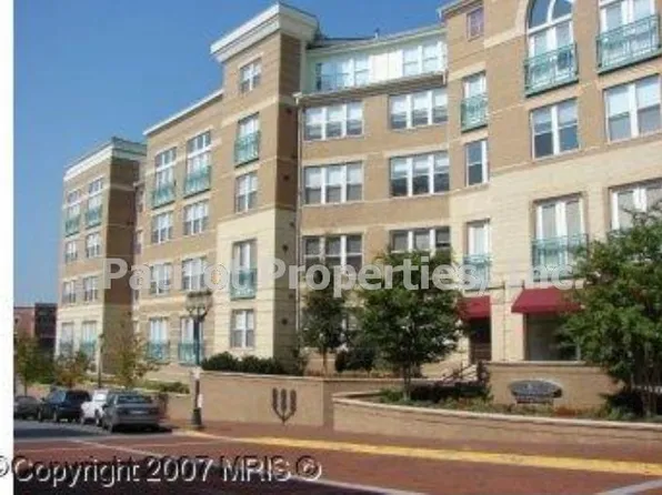 12000 Market St APT 460, Reston, VA 20190