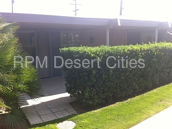 3rd image of 295 E Twin Palms Dr