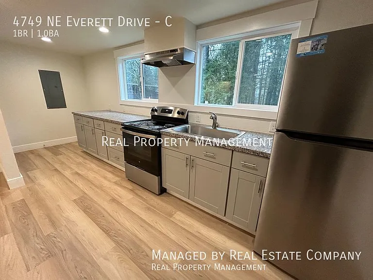 4749 NE Everett Dr #C — Photo 18