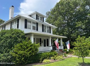 207 W Eden St, Edenton, NC 27932