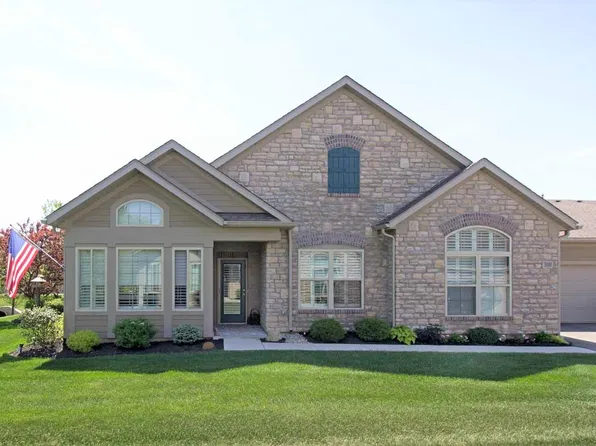 300 Stoneshire Loop, Pataskala, OH 43062